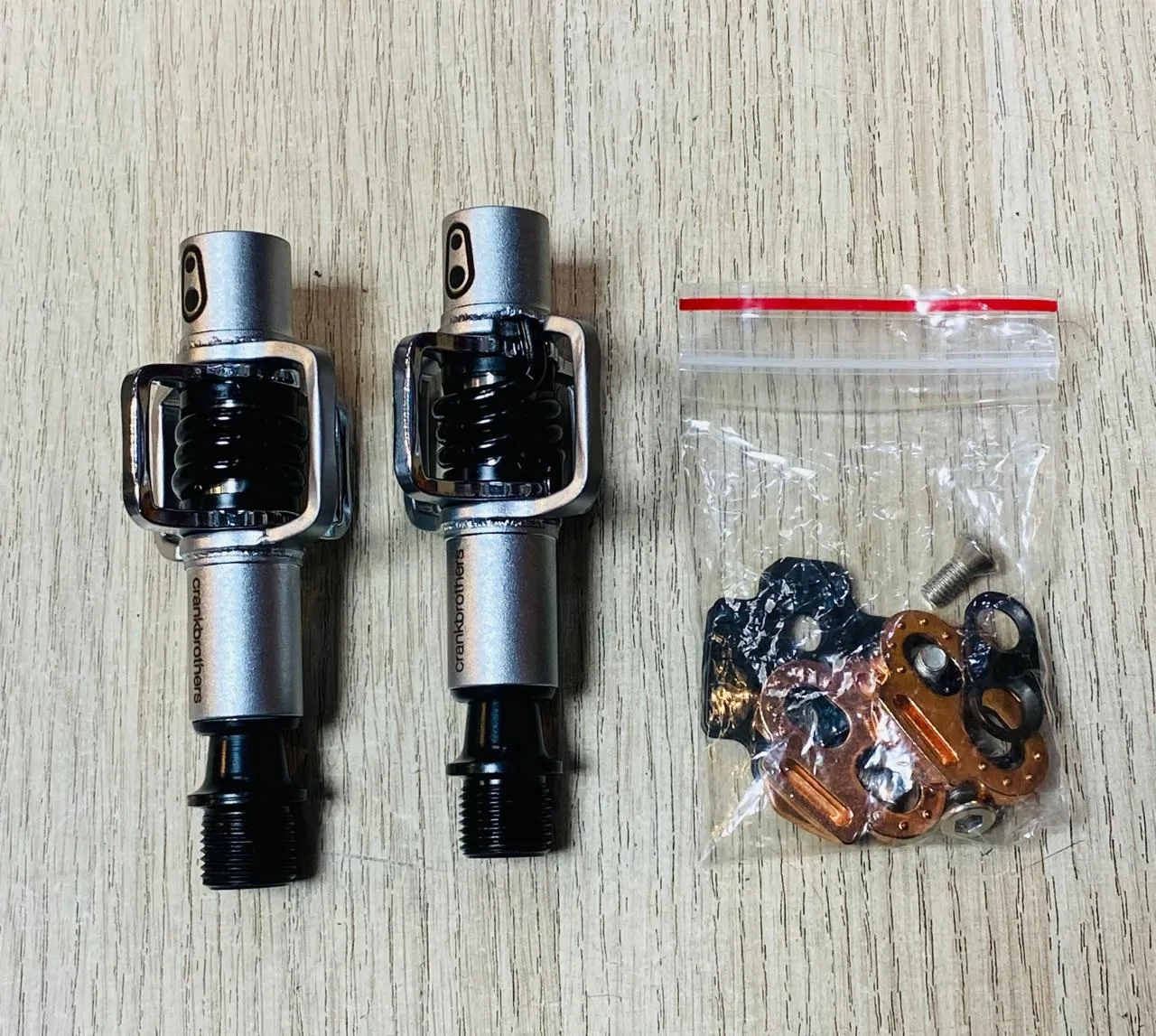 PEDALES MTB CRANKBROTHERS EGG BEATER 1 SILVER/BLACK - Imagen 3