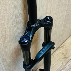 SUSPENSIÓN MTB ROCK SHOX JUDY BLOQUEO MANUAL 100MM (USADA)