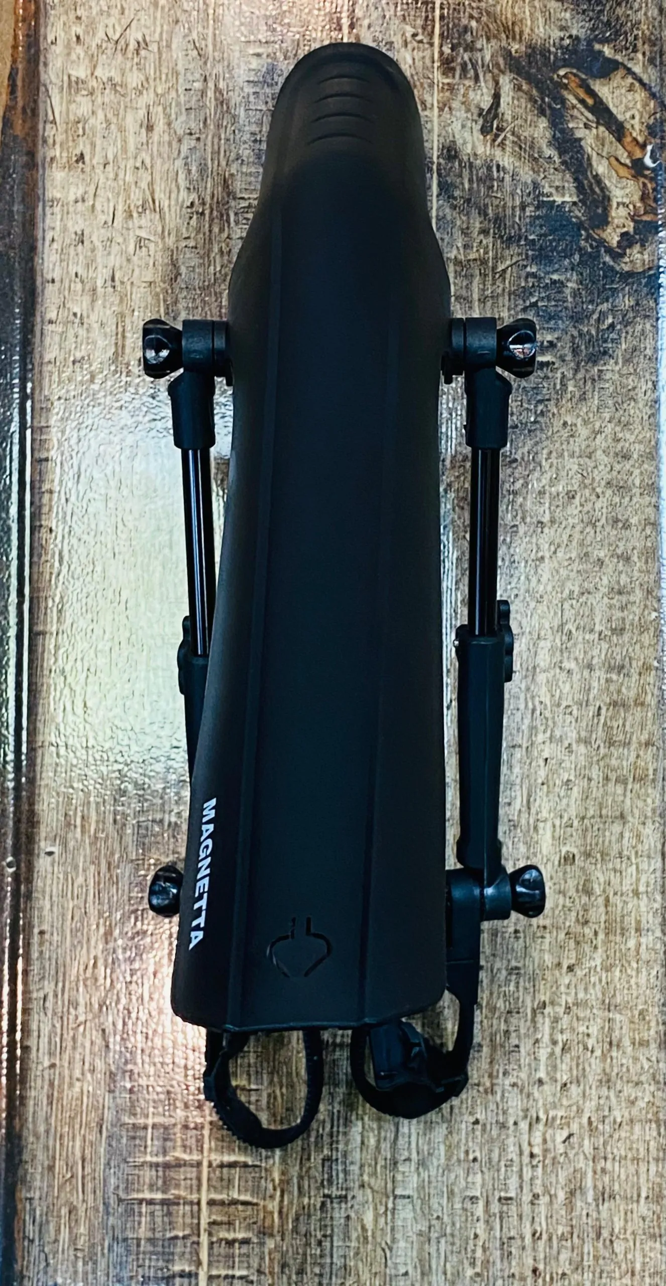 D GUARDABARROS MAGNETTA CON LUZ INTEGRADA RUTA/URBANA - Imagen 4