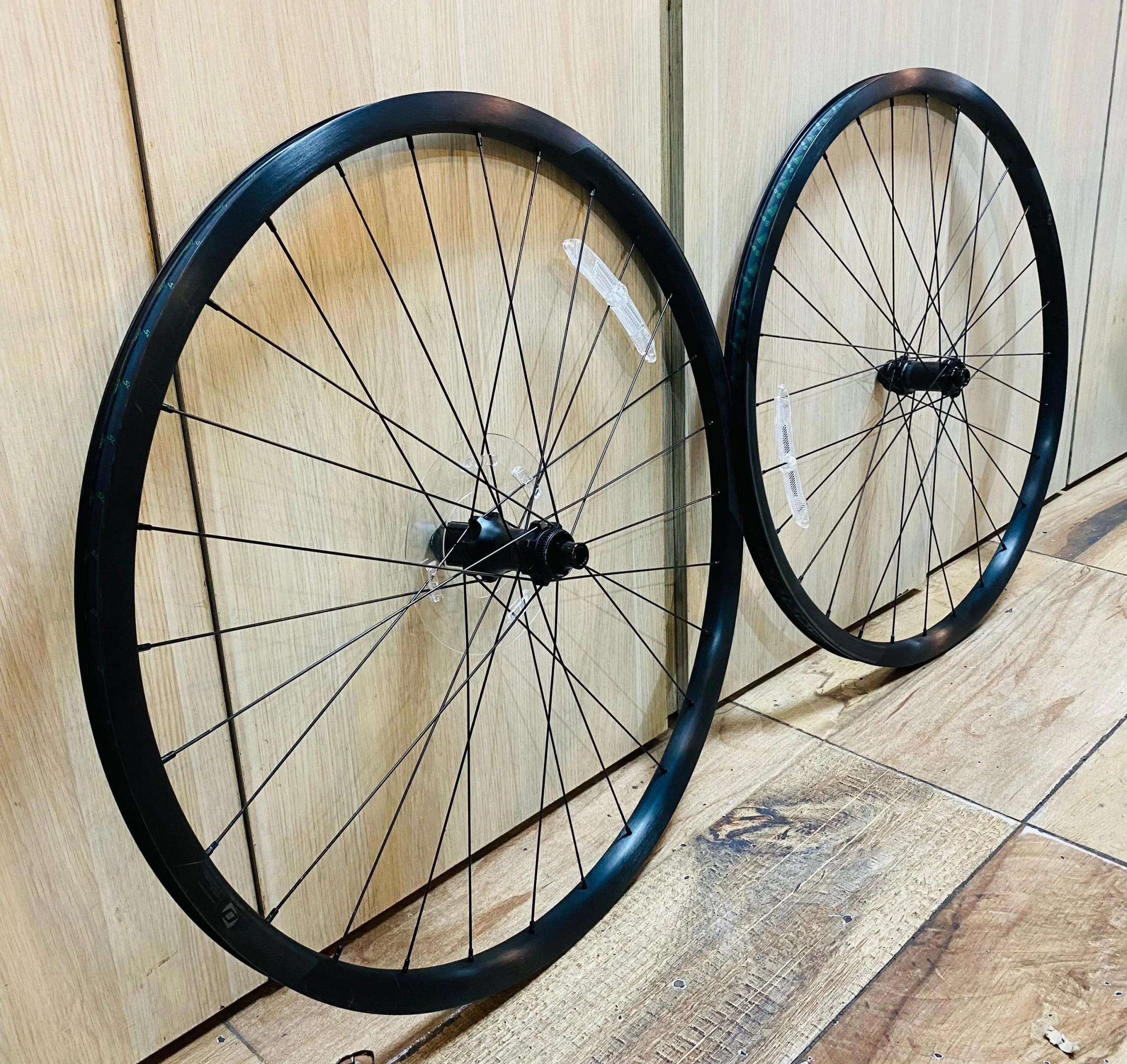 RINES/RUEDAS RUTA SYNCROS RP 2.0 DISC 28H TLR (DE SEGUNDA) - Imagen 2