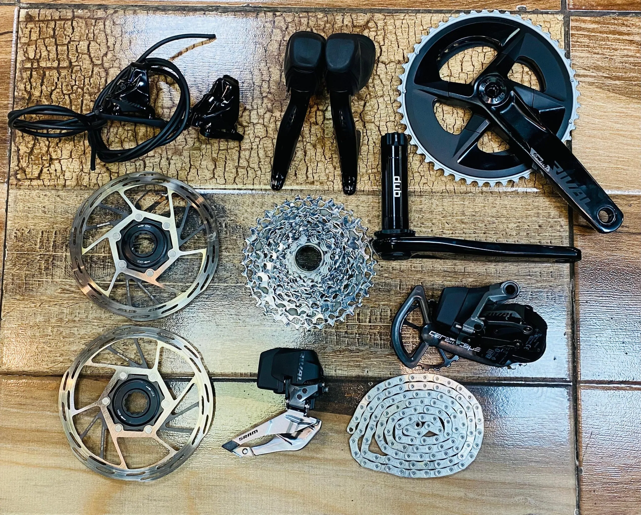 B GRUPO RUTA SRAM RIVAL CERAMICSPEED AXS 48/35T 12SPD USADO - Imagen 11