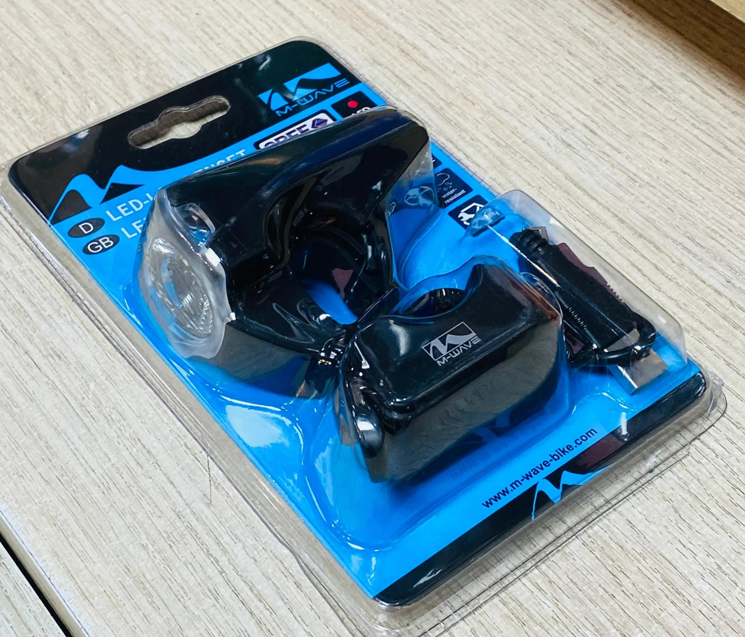 C COMBO LUCES DELANTERA Y TRASERA M-WAVE 221058 - Imagen 2