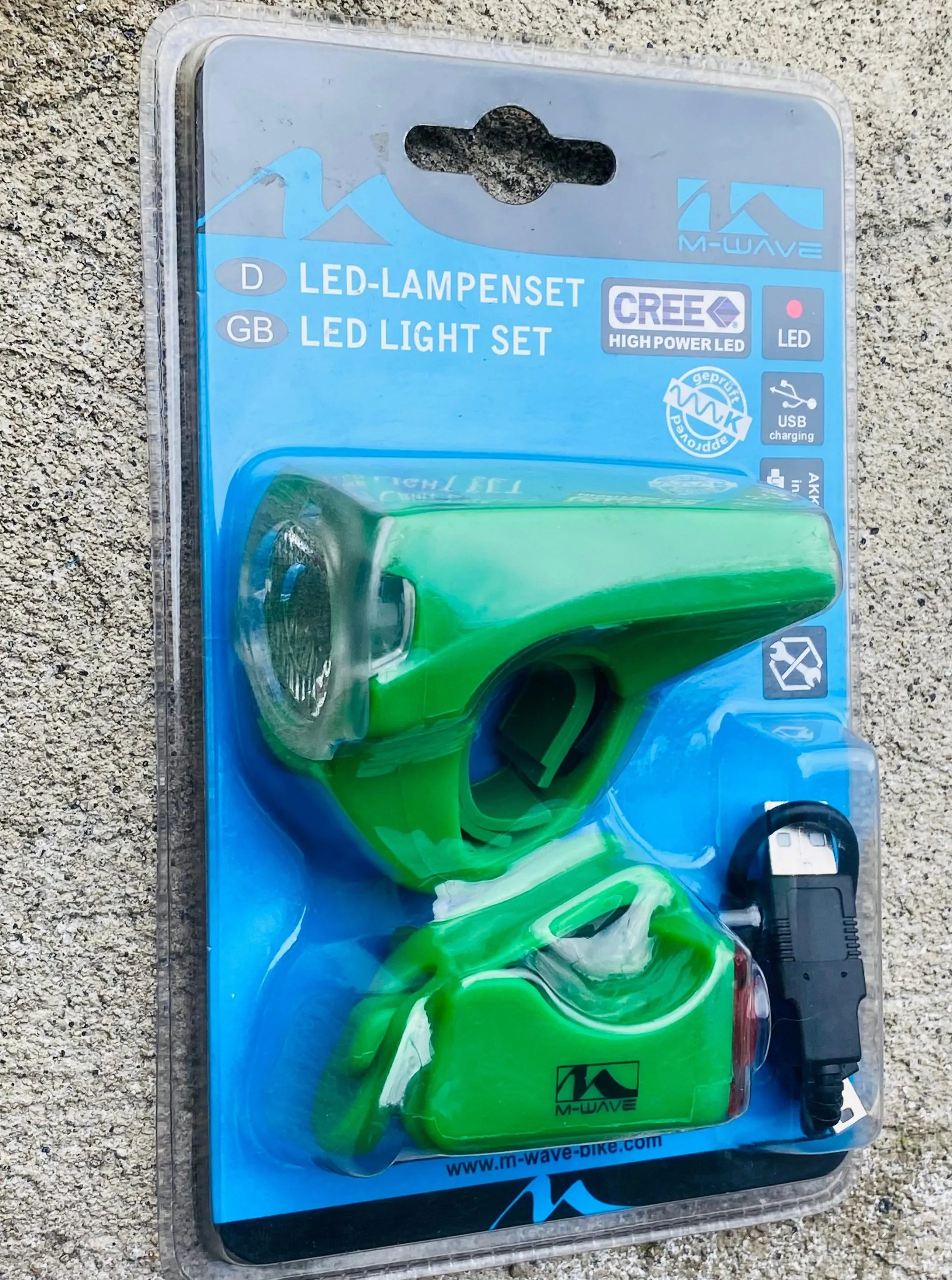 COMBO LUCES DELANTERA Y TRASERA M-WAVE 221301 LIME - Imagen 4