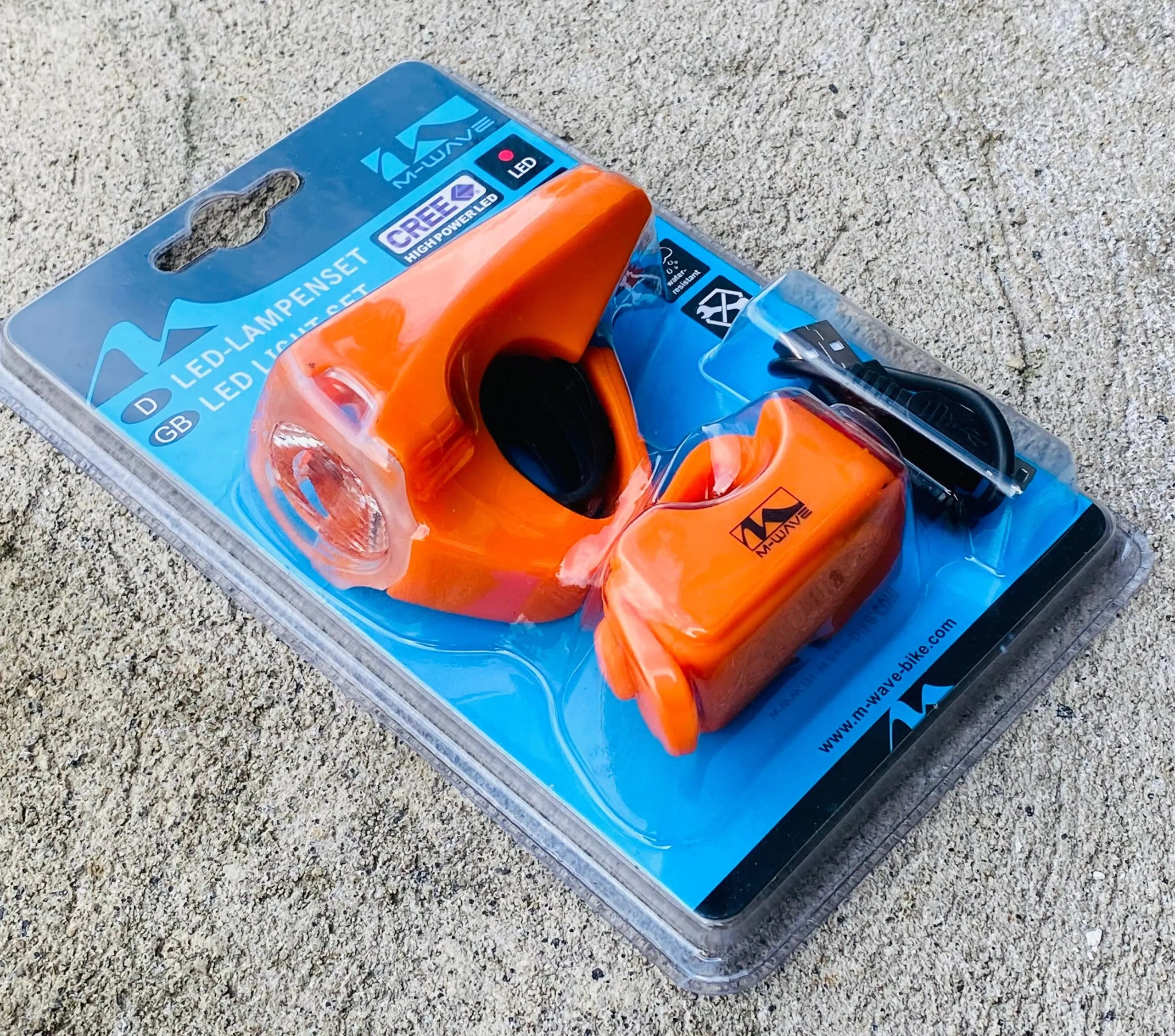 COMBO LUCES DELANTERA Y TRASERA M-WAVE 221302 ORANGE - Imagen 2