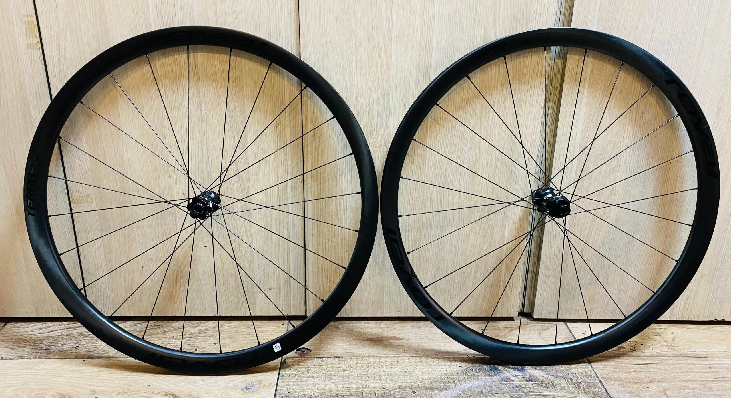 I RUEDAS RUTA ROVAL TERRA CARBONO 24H DISCO XDR (DE SEGUNDA) - Imagen 9