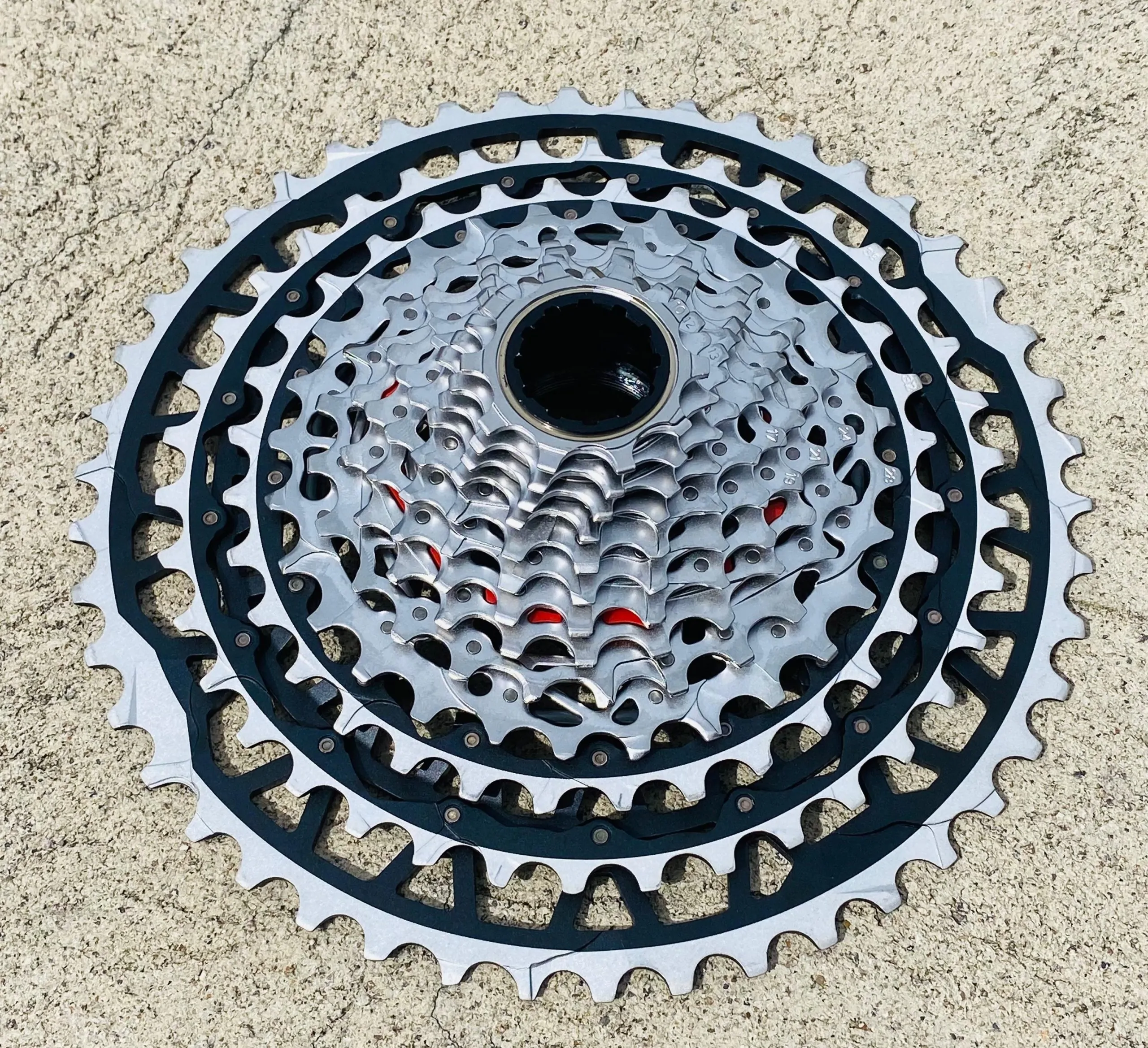 PACHA SRAM FORCE XG-1371 13 VEL 10-46 XPLR E1 GRAVEL - Imagen 3
