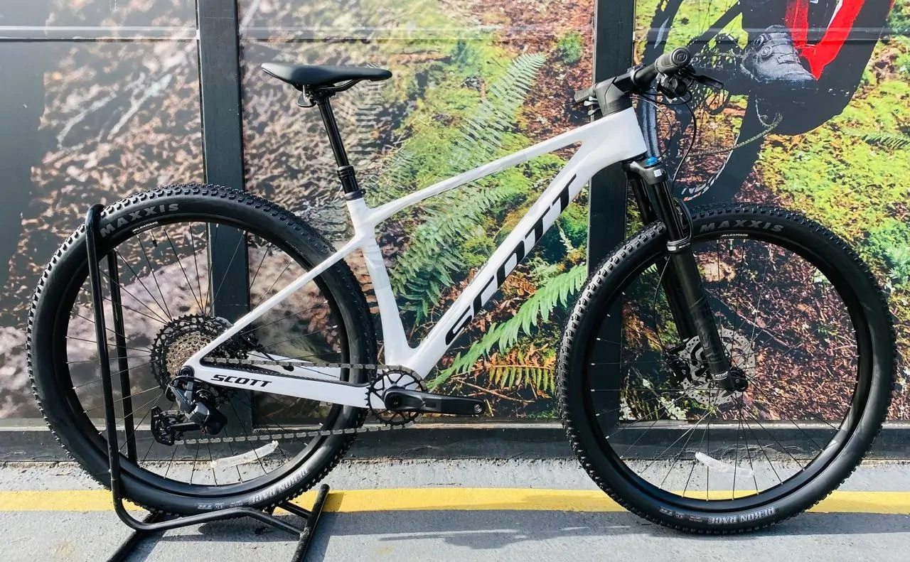 99 BICICLETA MTB SCOTT SCALE 910 BLANCO 2026 - Imagen 8