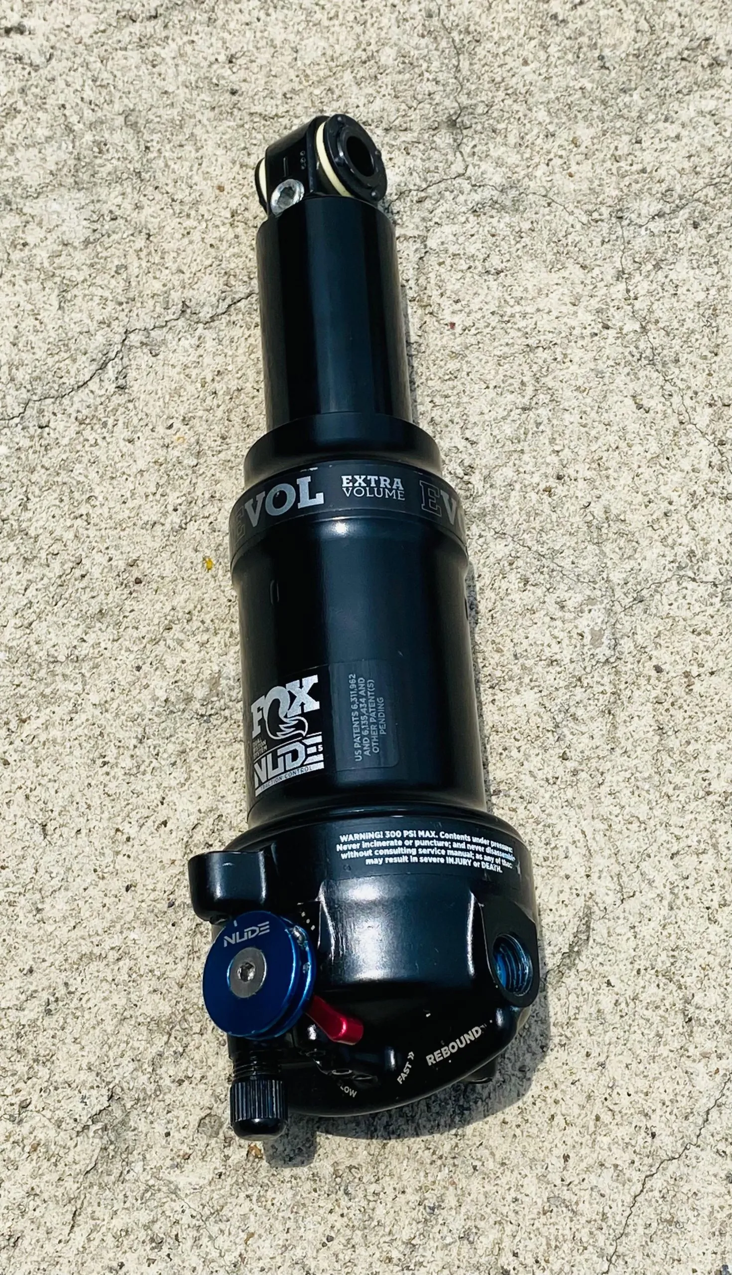 SUSPENSIÓN TRASERA FOX DUAL PISTON SYSTEM NUDE TRACTION CONTROL (USADA) - Imagen 2