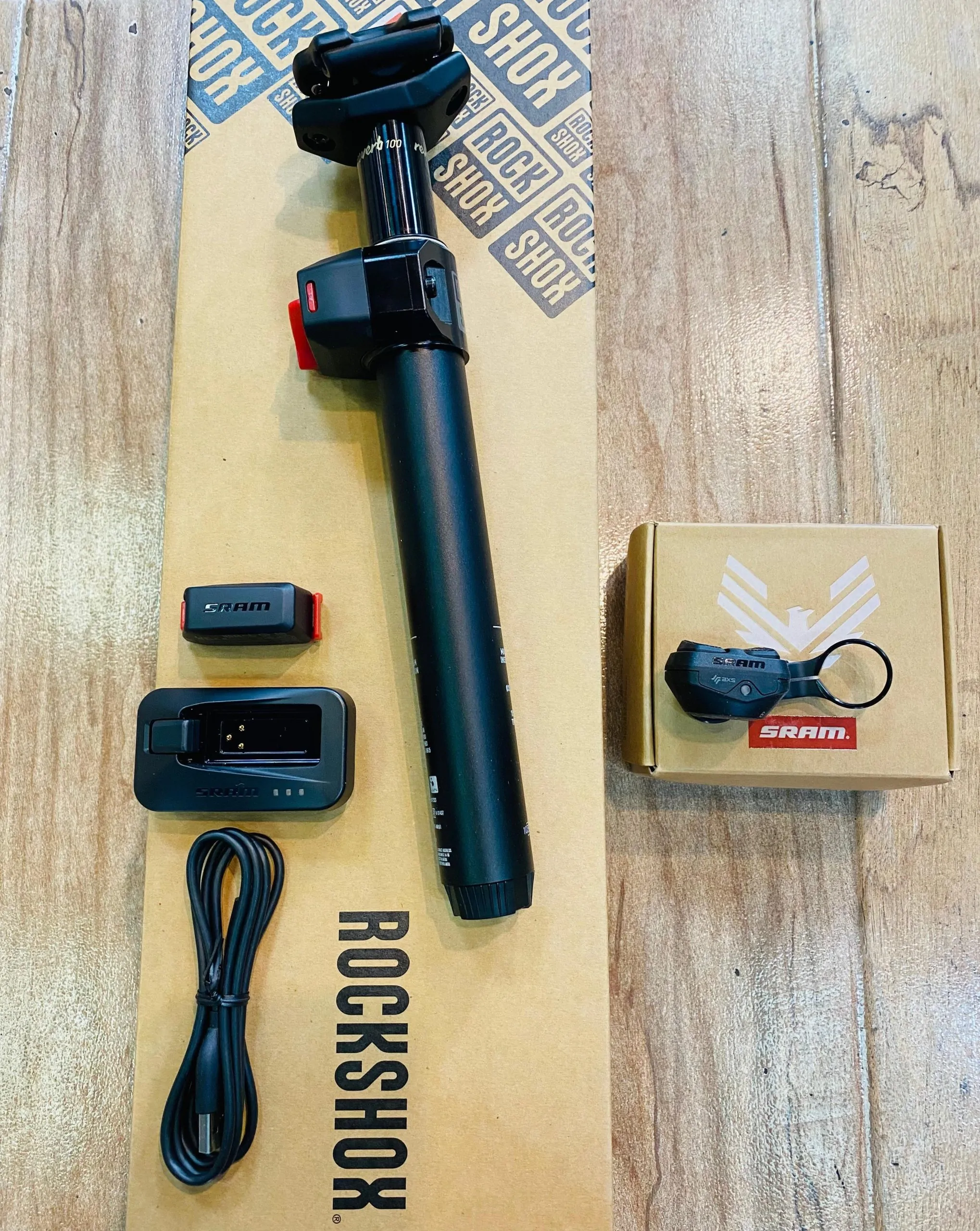 DROPPER ROCK SHOX REVERB AXS 30.9/31.6/34.9 ELECTRÓNICO 00.6818.065.000 - Imagen 2