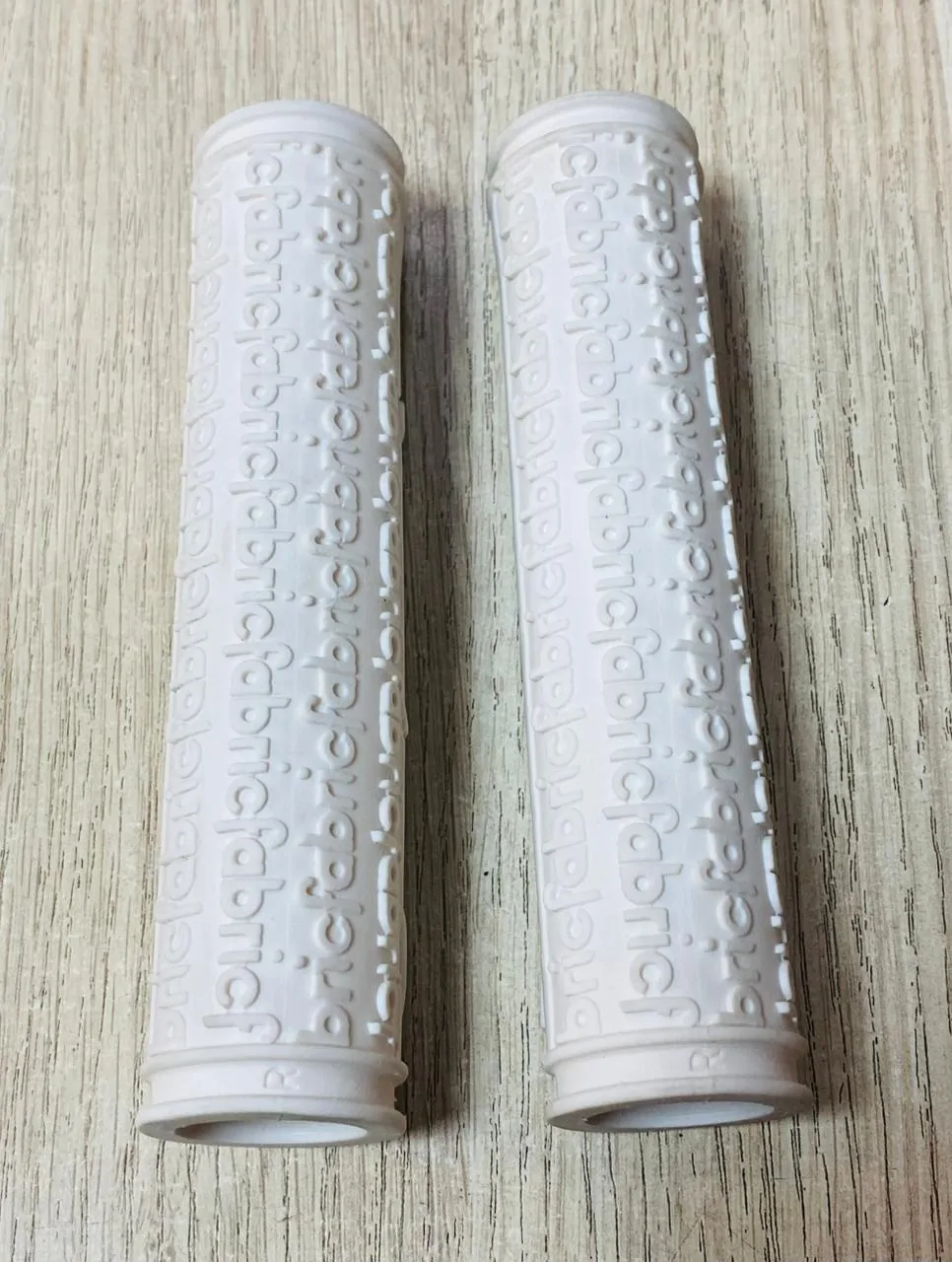 GRIPS MTB FABRIC 31X135MM COLOR BLANCO - Imagen 3