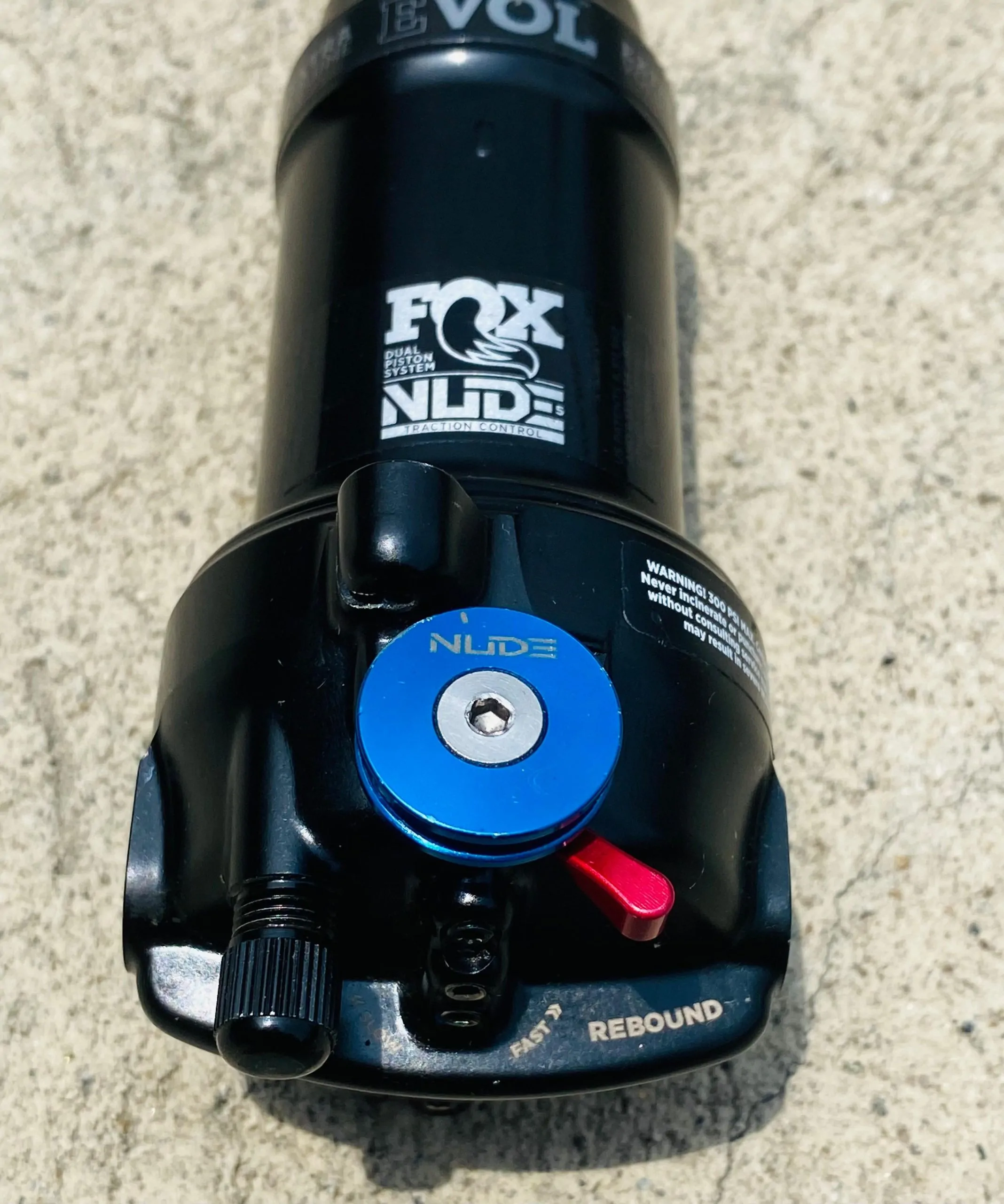 SUSPENSIÓN TRASERA FOX DUAL PISTON SYSTEM NUDE TRACTION CONTROL (USADA) - Imagen 3