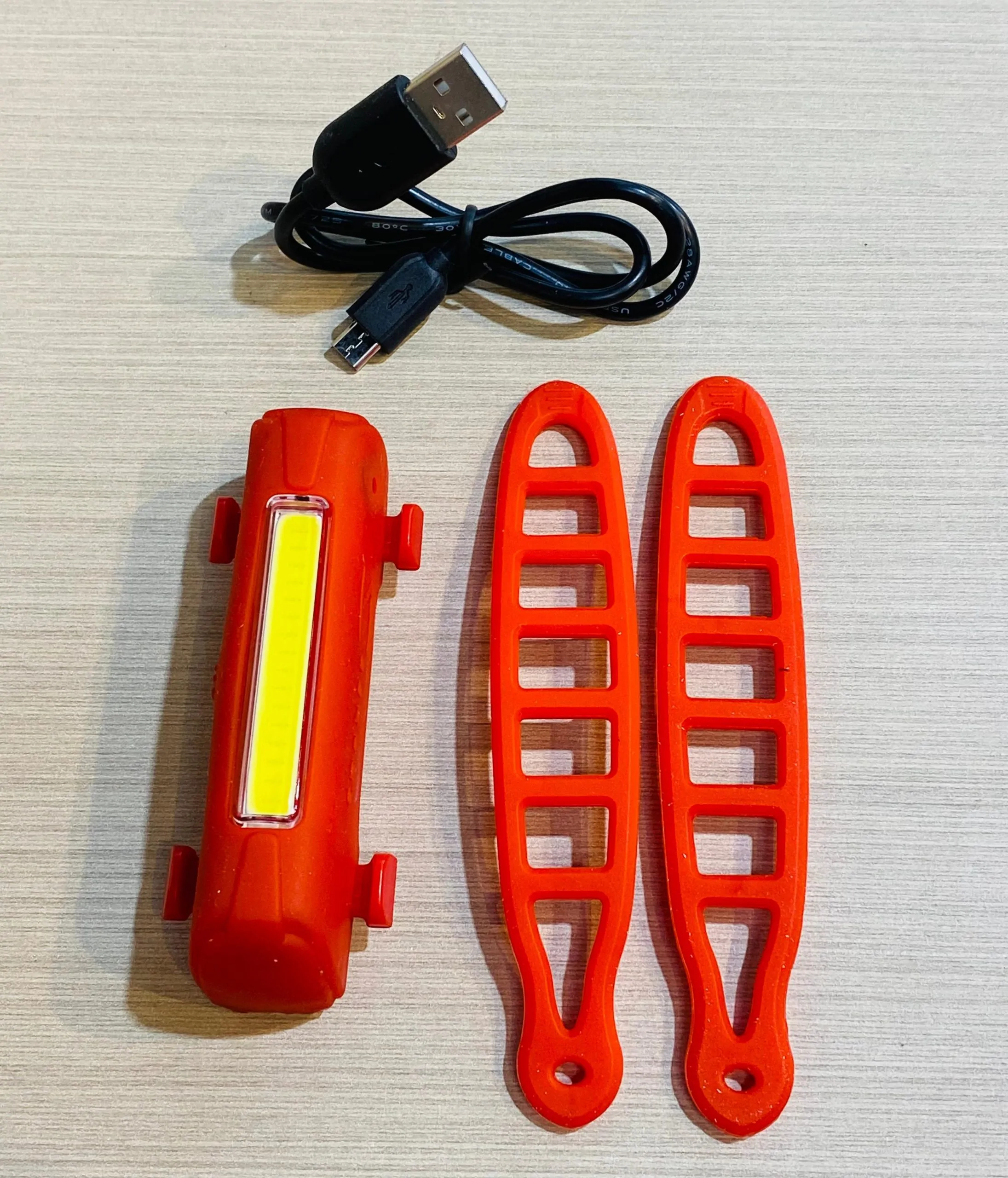 LUZ DELANTERA LED BLANCO SERFAS 100LUMENS USLA-7RD PARA BICICLETAS - Imagen 4