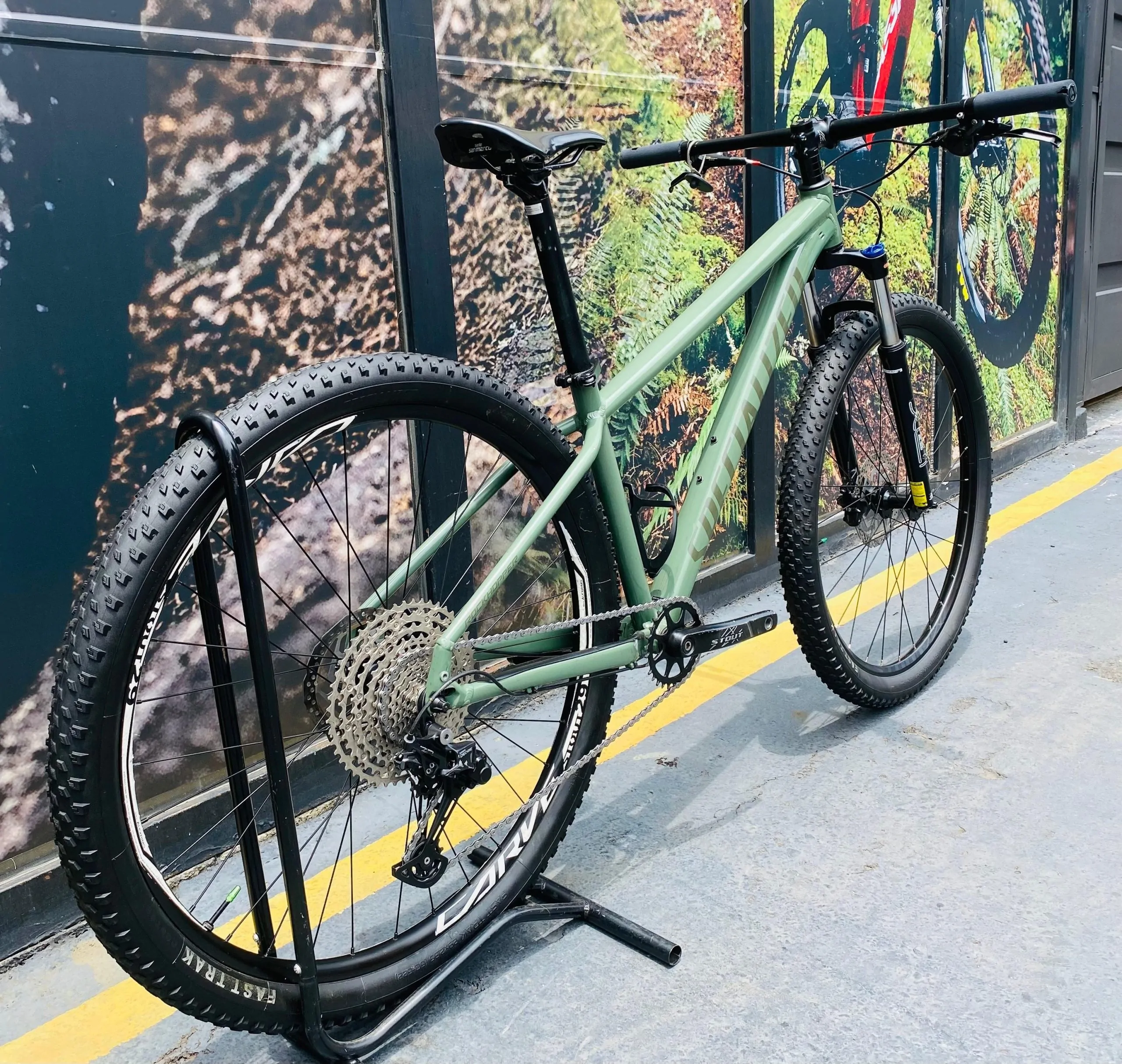BICICLETA MTB SPECIALIZED ROCKHOPPER 11SPD 11-51T (USADA) - Imagen 6