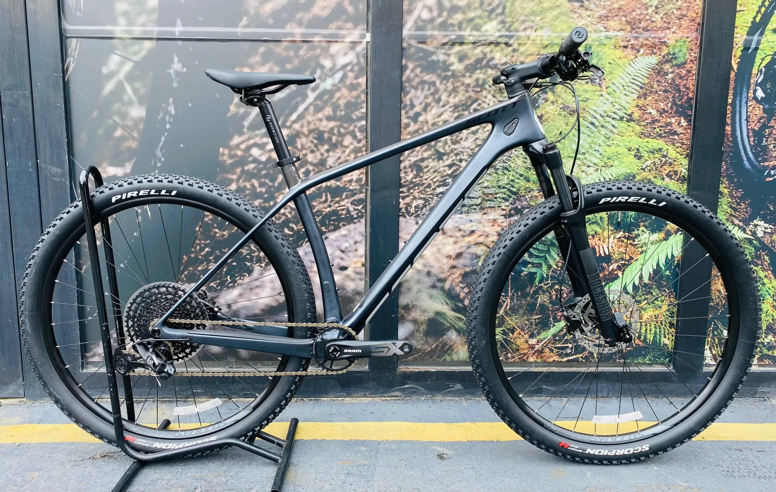 BICICLETA SCOTT SCALE 940 CARBONO 12VEL 2022 TALLA L (NUEVA) - Imagen 1