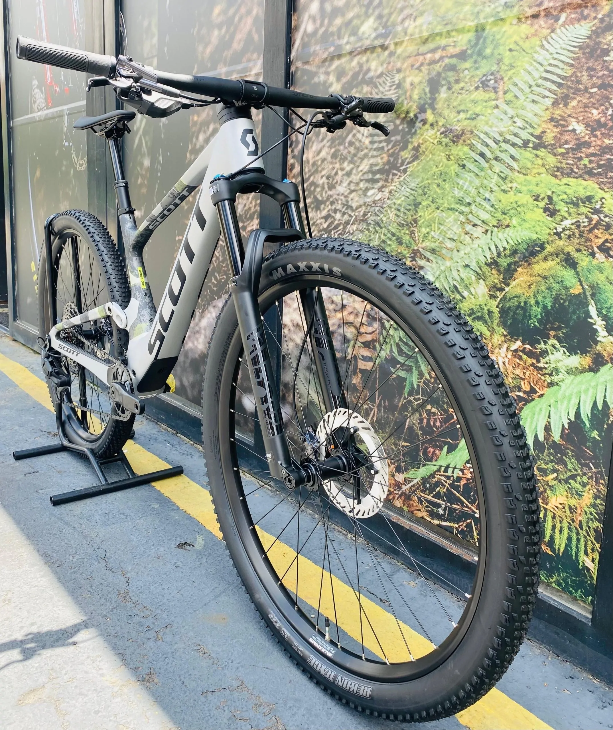 BICICLETA MTB SCOTT SPARK RC WORLD CUP T/M 12VEL (SEMI NUEVA) - Imagen 2