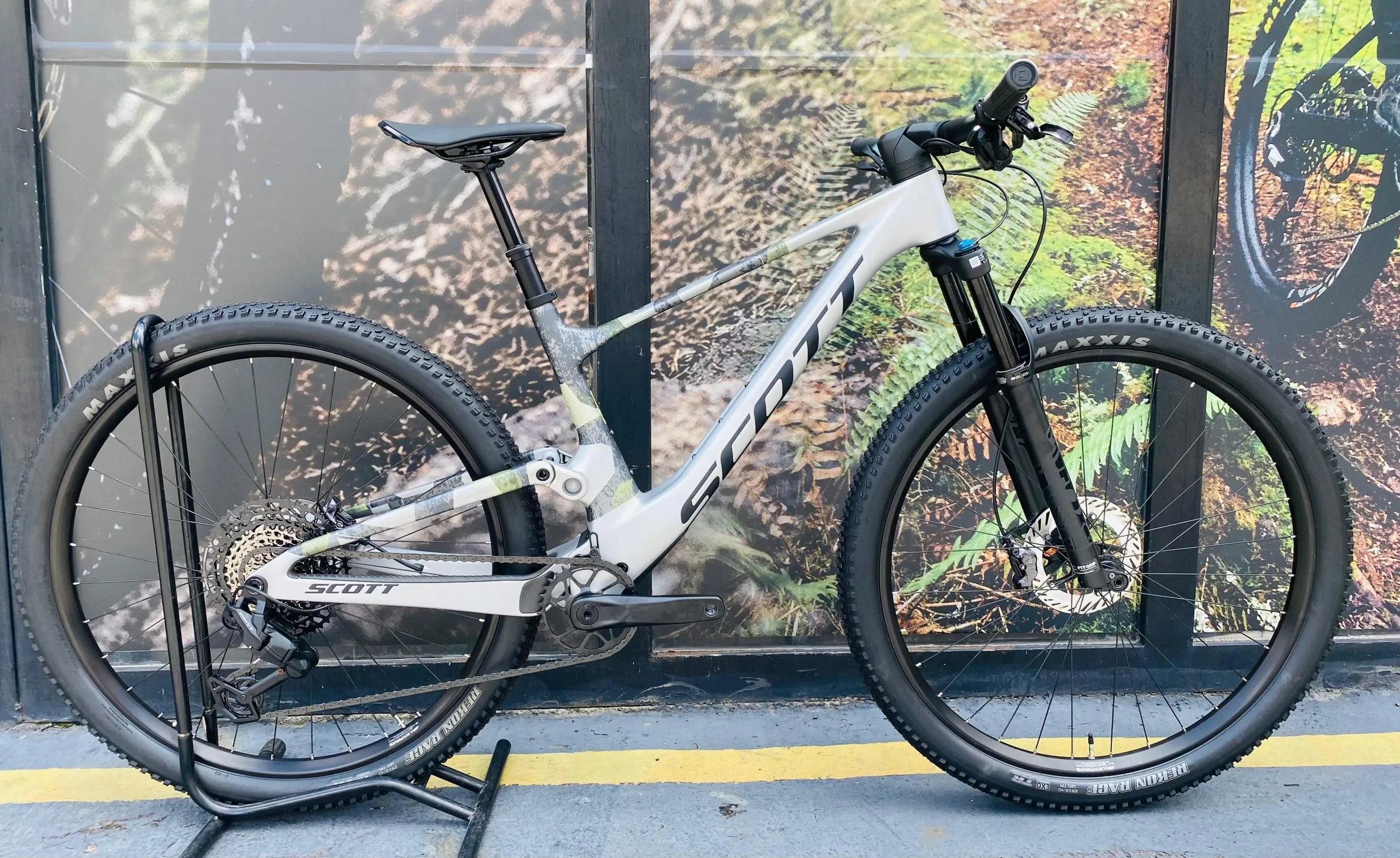 BICICLETA MTB SCOTT SPARK RC WORLD CUP T/M 12VEL (SEMI NUEVA) - Imagen 1