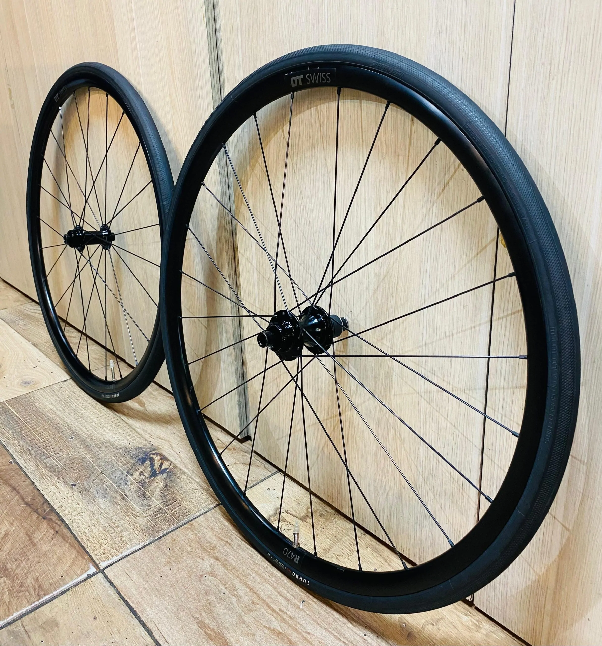 RUEDAS RUTA DT SWISS R470 24H XDR PARA 12VEL SRAM (DE SEGUNDA) - Imagen 2