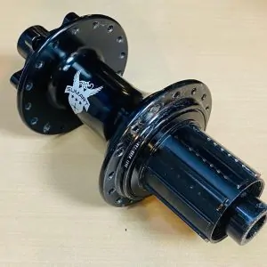 MANZANA TRASERA SUMART HG 12X148 32H 6 PERNOS MTB (USADA)