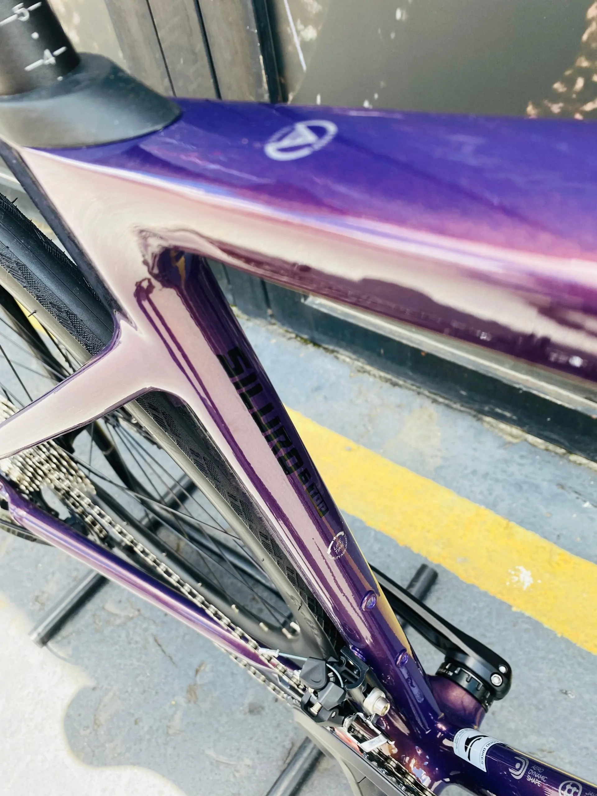 BICICLETA RUTA JAVA SILURO TOP SHIMANO 105 12VEL PÚRPURA - Imagen 4