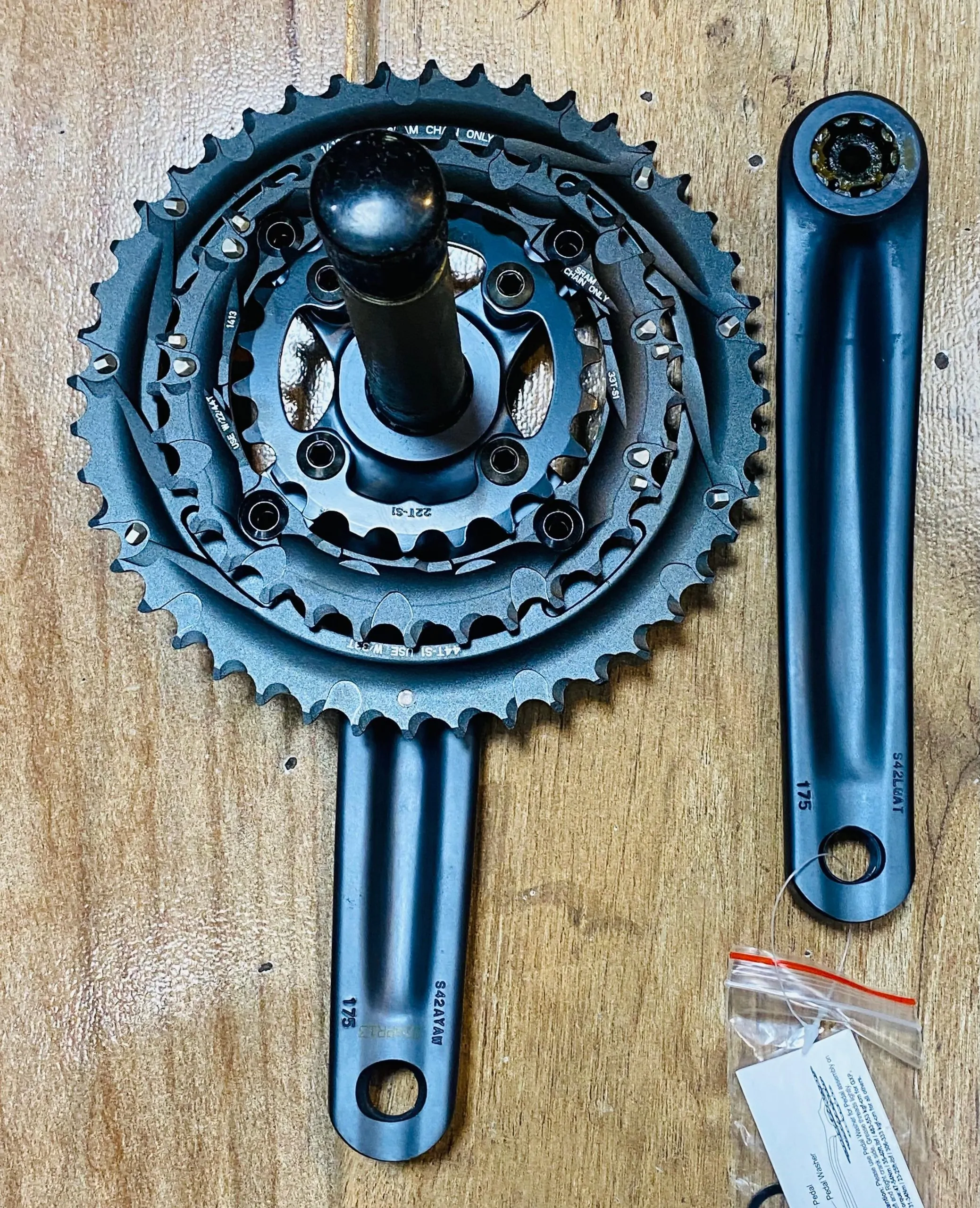 BIELAS/TRIPLATO SRAM X7 10SPD 104BCD 44-33-22T (NUEVO) - Imagen 2