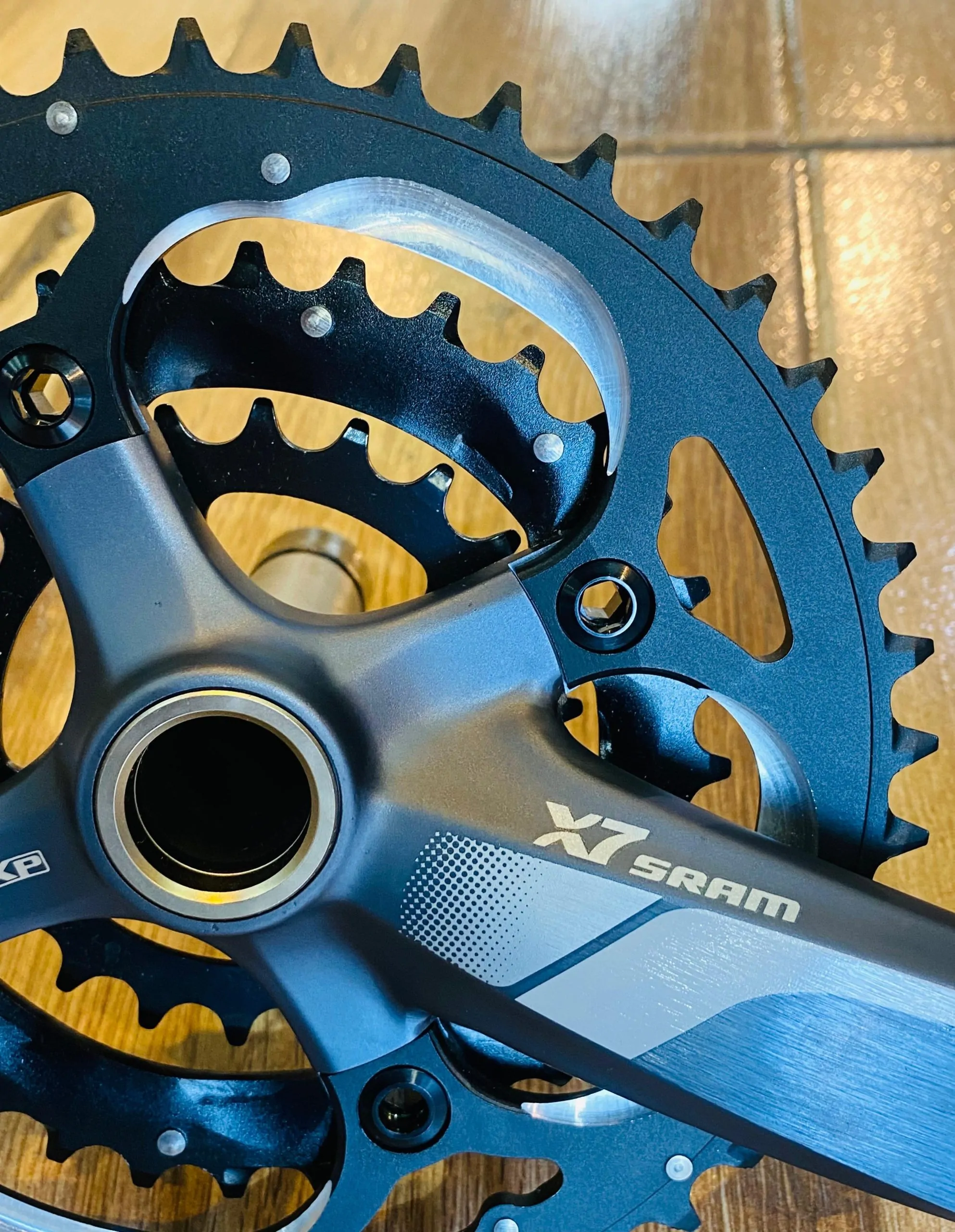 BIELAS/TRIPLATO SRAM X7 GXP 104BCD 9SPD 44-32-22 (NUEVO) - Imagen 4
