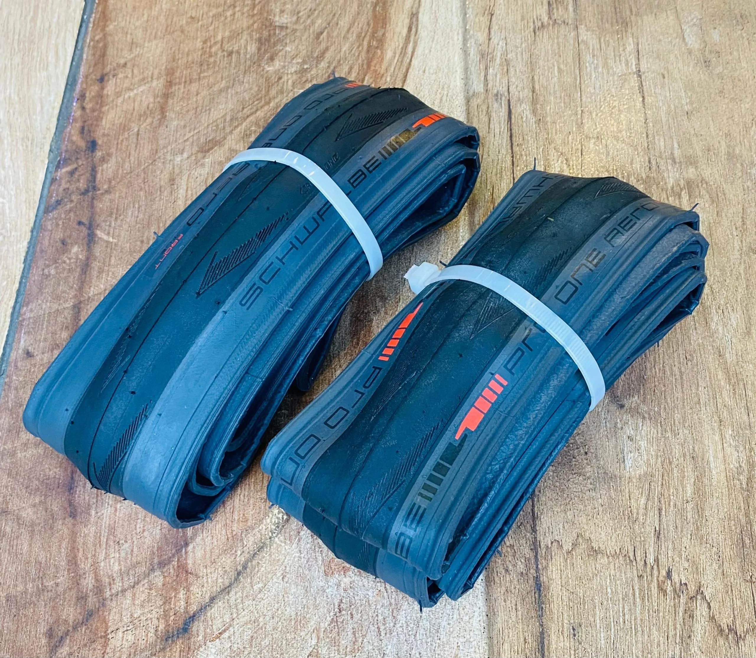 AA PAR LLANTAS RUTA SCHWALBE PRO ONE AERO 700X28 (NUEVAS) - Imagen 1