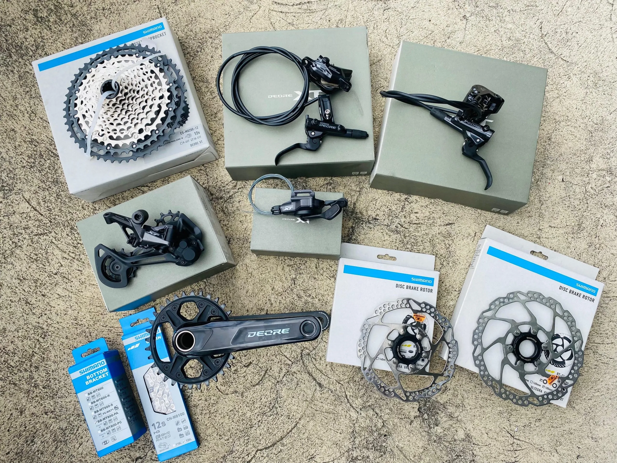 GRUPO MTB SHIMANO DEORE XT 12VEL 10-51T (NUEVO) - Imagen 1