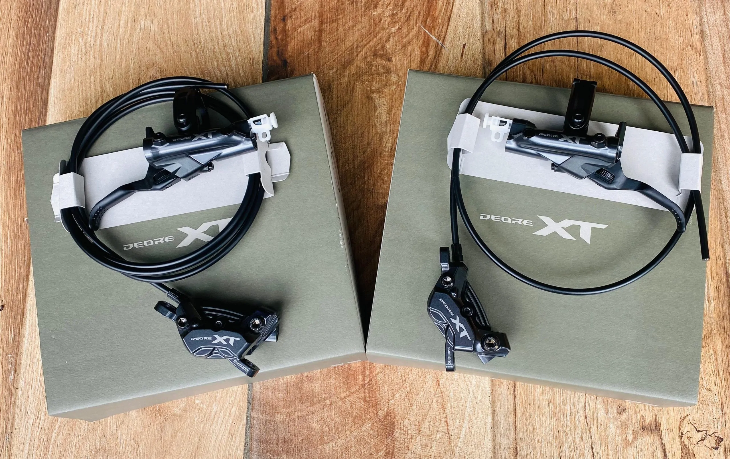 BBB JUEGO DE FRENOS MTB DISCO BL-M8200/BR-M8220 XT 4 PISTONES SHIMANO (501531) - Imagen 2