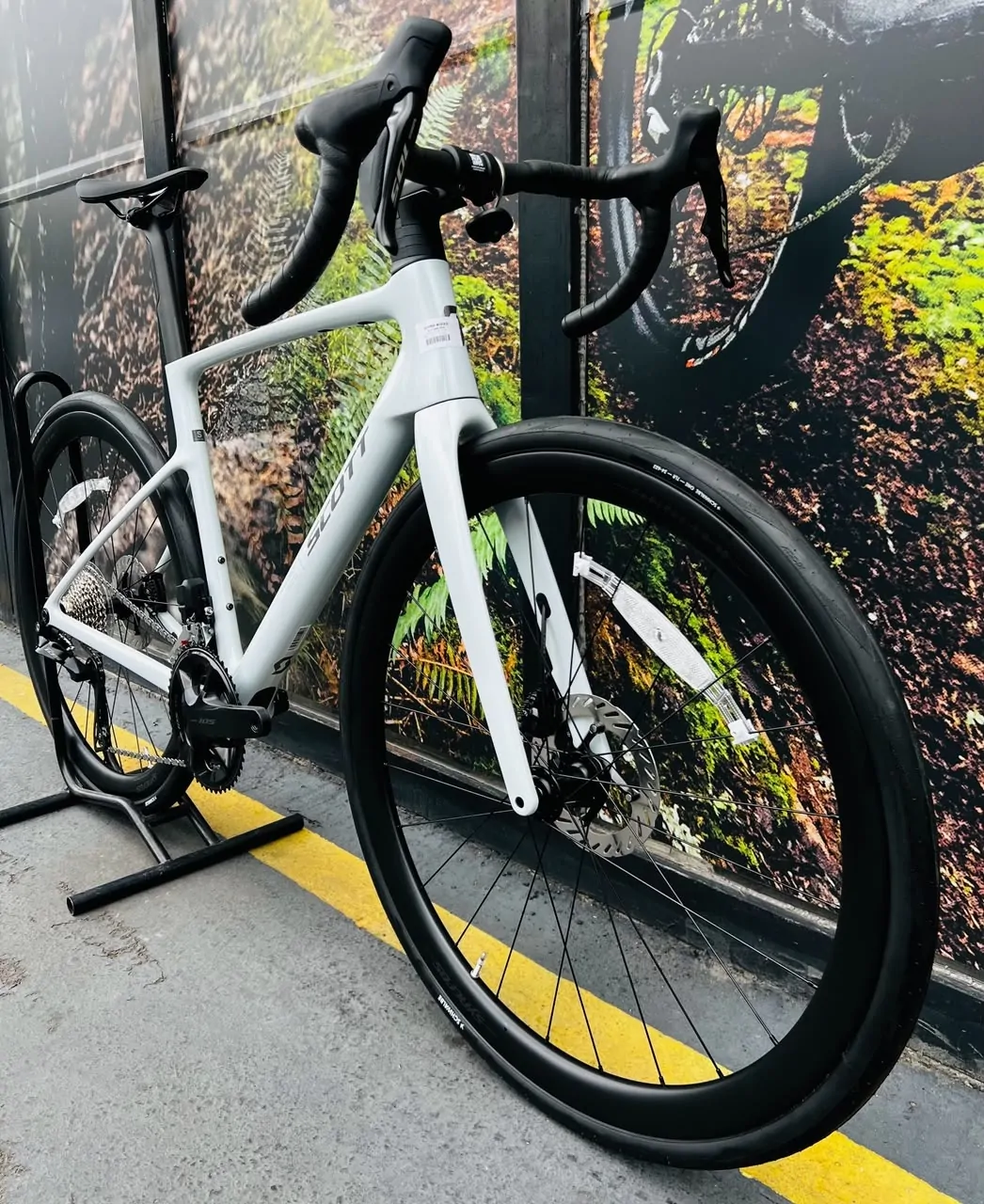 BICICLETA RUTA SCOTT ADDICT 30 - MODELO 2026 - Imagen 4