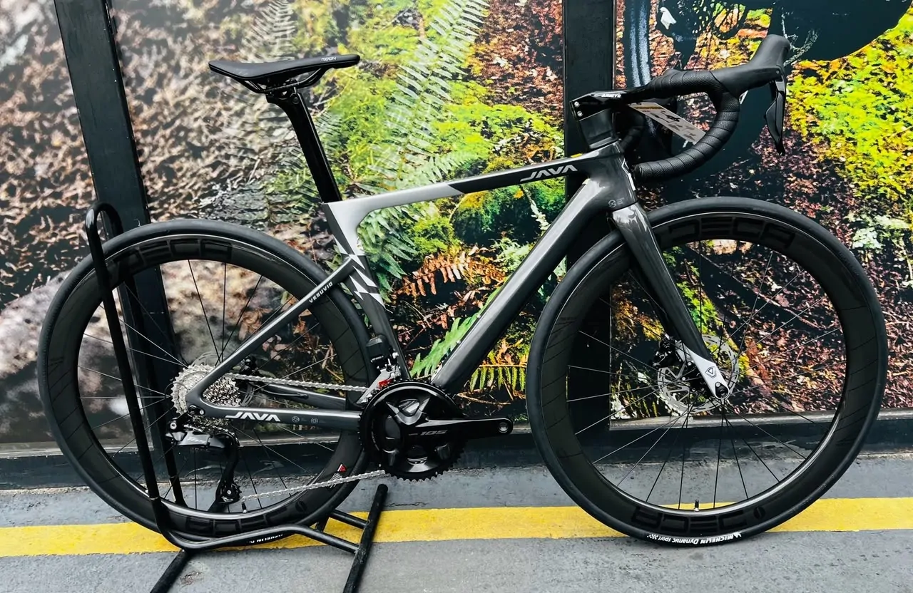 BICICLETA RUTA JAVA VESUVIO SHIMANO 105 Di2 12SPD TITANIUM - Imagen 1