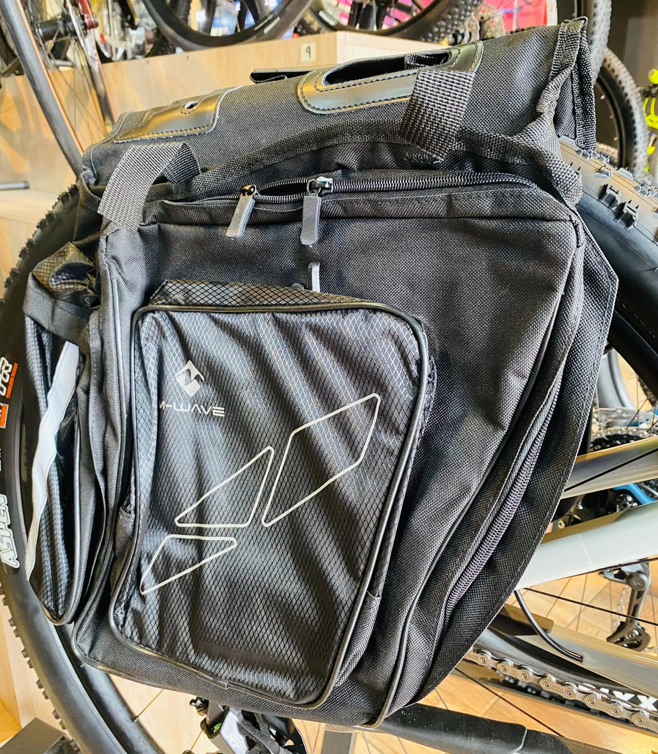 AA ALFORJA PARA PORTAEQUIPAJES DE BICICLETAS 3 COMPARTIMIENTOS M-WAVE - Imagen 2