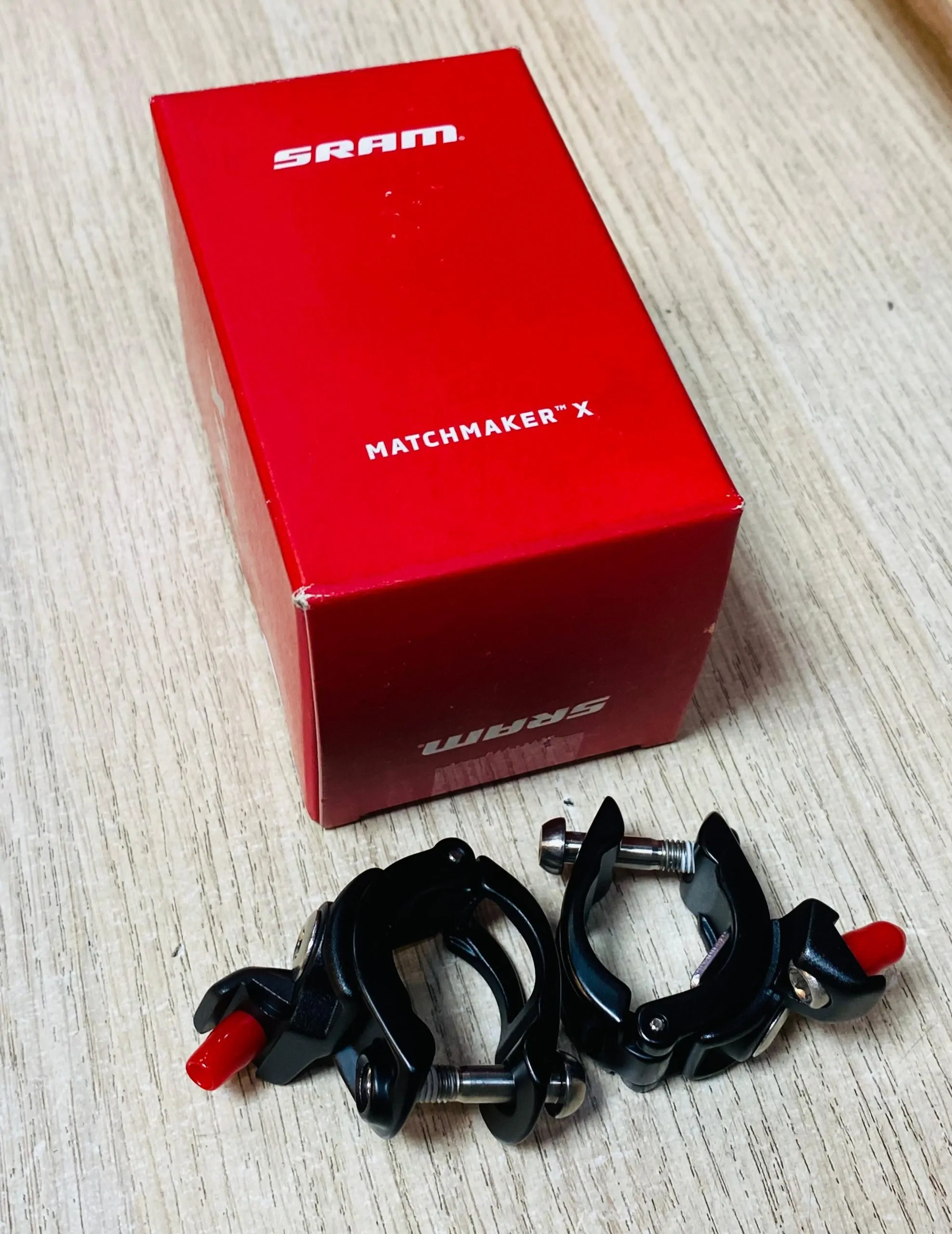 ABRAZADERAS PARA PALANCAS SRAM MATCHMAKER PAR 00.5315.018.030 - Imagen 2