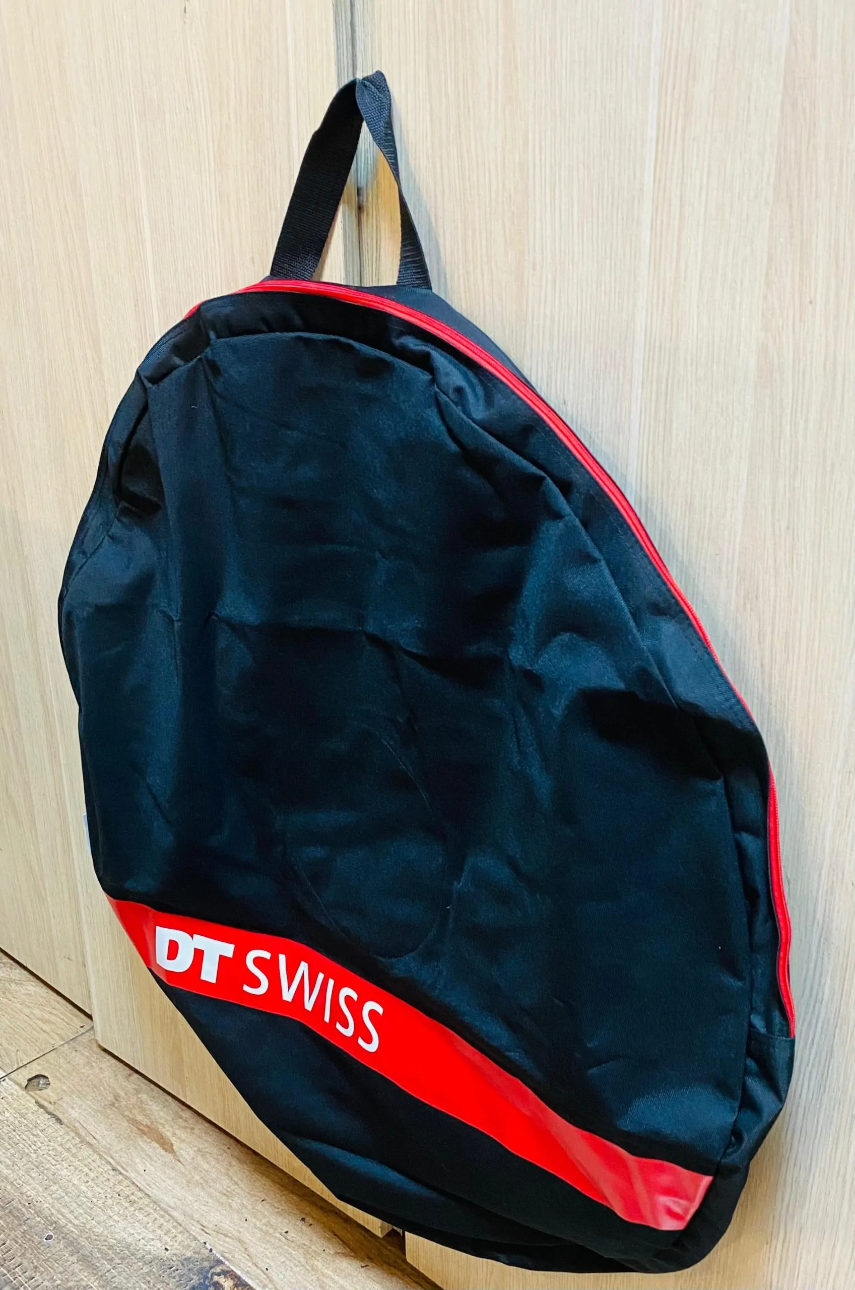 CC FUNDA/BOLSO DT SWISS PARA RUEDAS BICICLETA RIN 29 *UNIDAD* - Imagen 3
