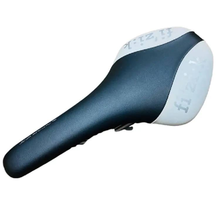 CC-removebg-preview SILLIN fi’zi:k ANTARES MTB 140mm x 270mm BLANCO-NEGRO (NUEVO) - Imagen 1