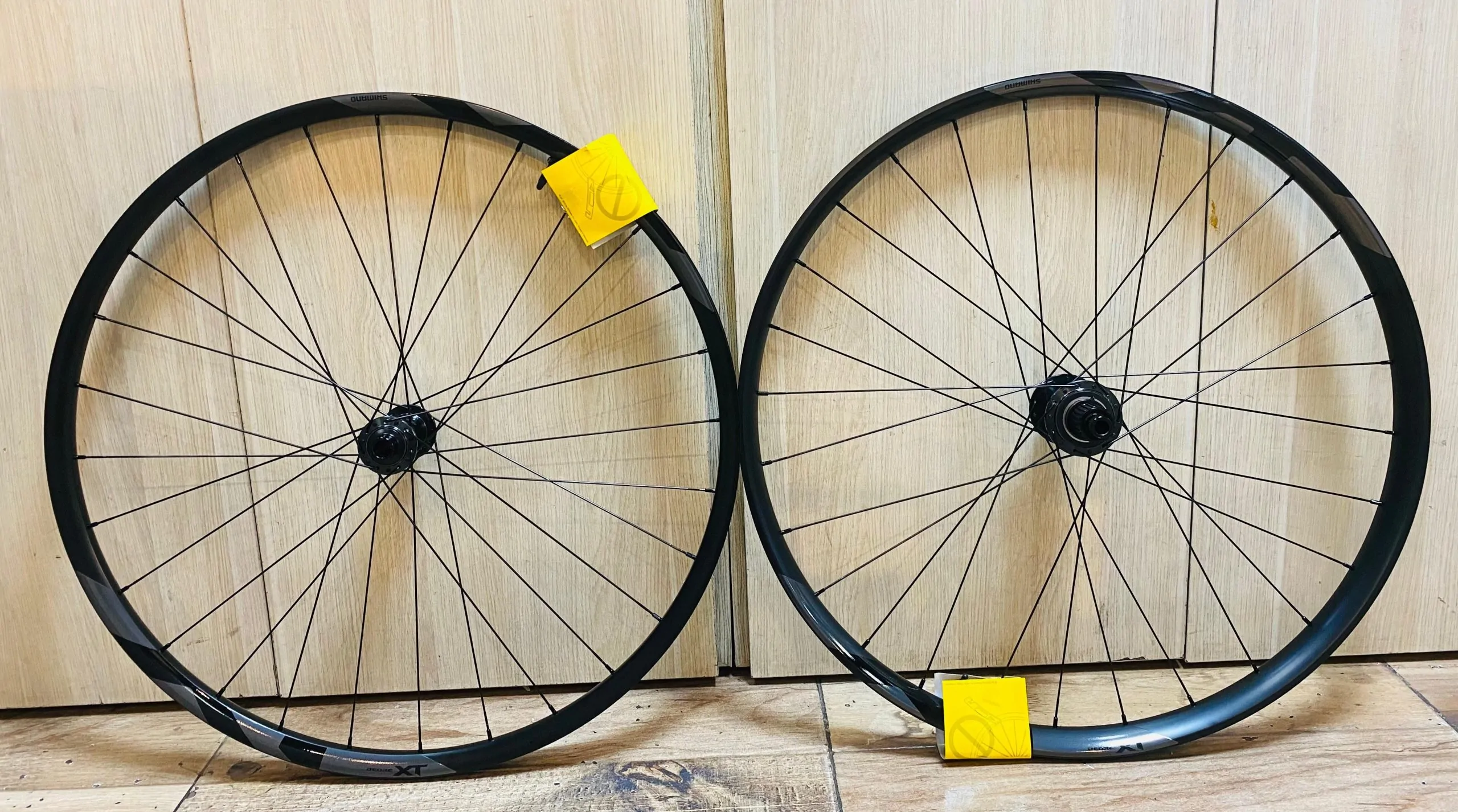 JUEGO DE RUEDAS/ RINES MTB SHIMANO DEORE XT WH-M8200 BOOST (409270) - Imagen 2