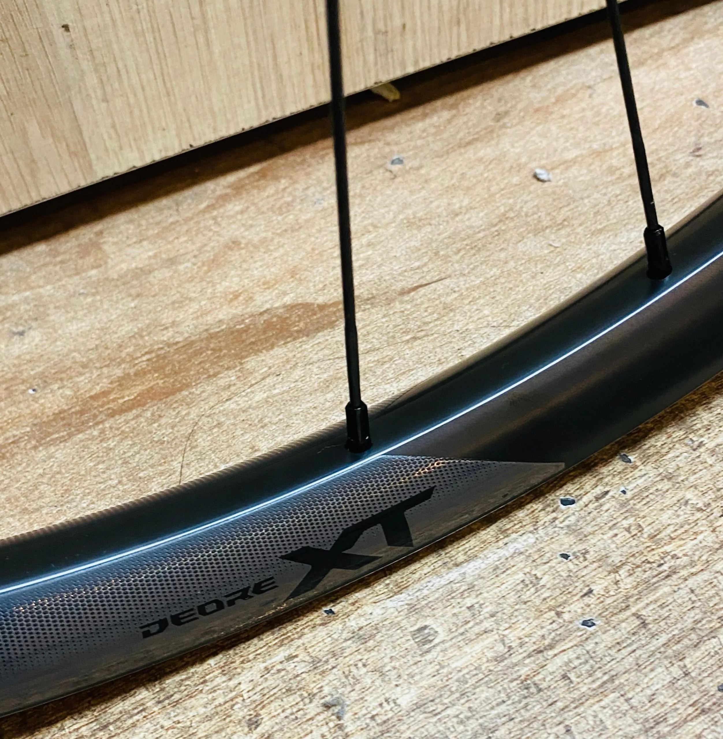 JUEGO DE RUEDAS/ RINES MTB SHIMANO DEORE XT WH-M8200 BOOST (409270) - Imagen 3