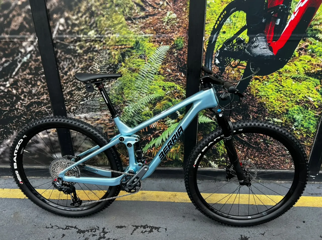 BICICLETA MTB DOBLE SUSPENSIÓN BERRIA MAKO SPORT - Imagen 1