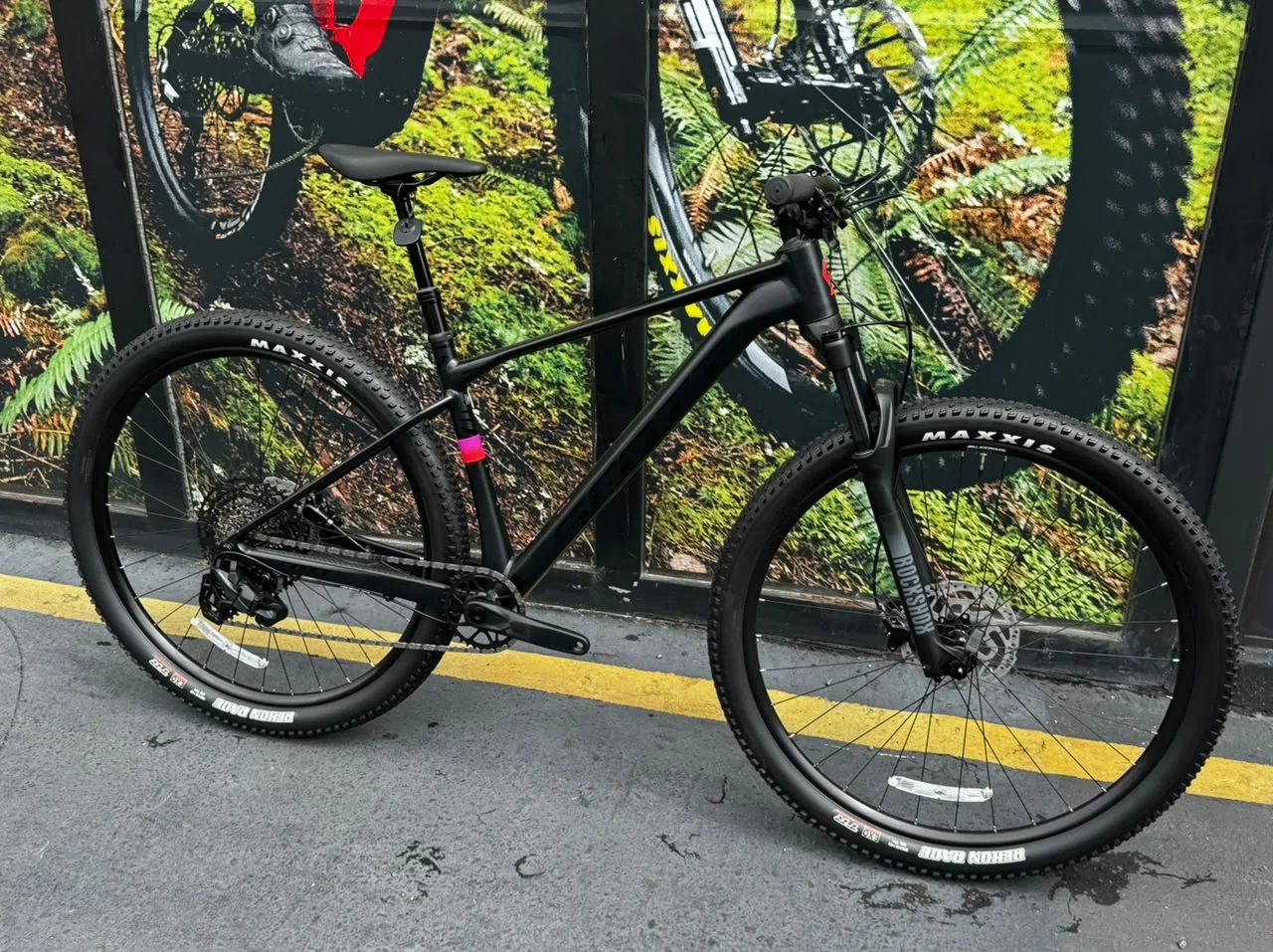 BICICLETA SCOTT SCALE 930 2026 CON GRUPO SRAM 70 T-TYPE - Imagen 1